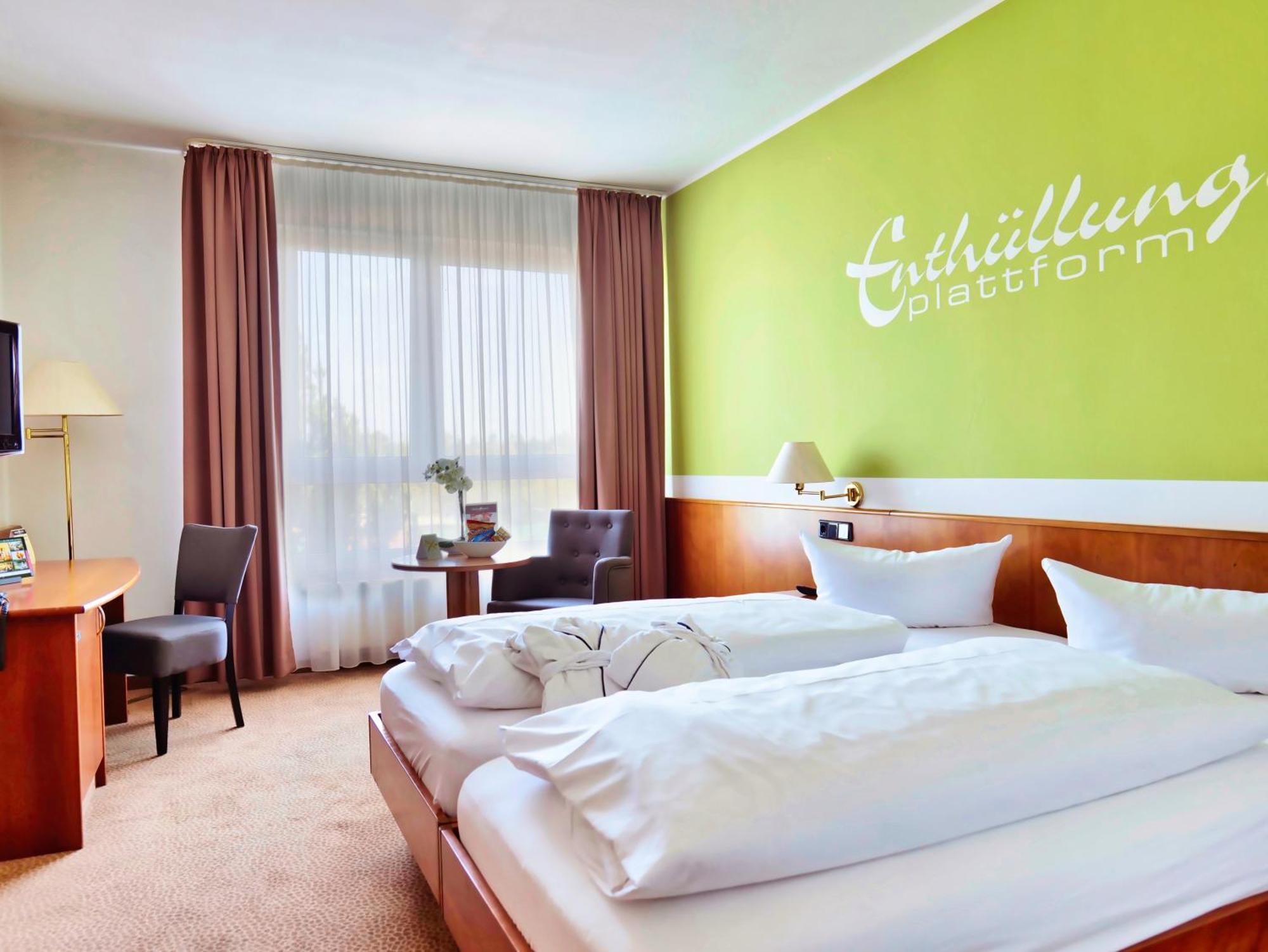 Hotel Sportwelt Радеберг Экстерьер фото